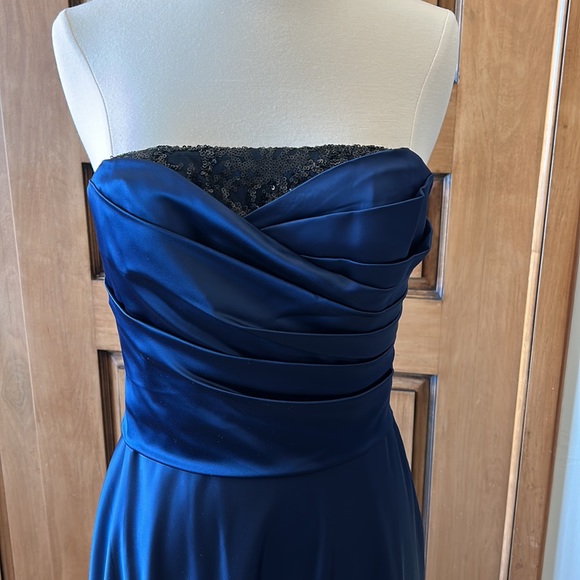 Lauren by Ralph Lauren Evening gown or Prom Dress Size 2 NWT - Picture 2 of 12